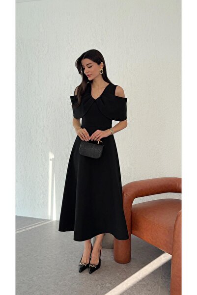 HAZELANNA فستان أسود بتفاصيل الكتف