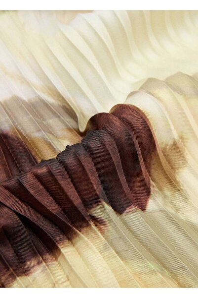 MANGO Woman Desenli pileli fular