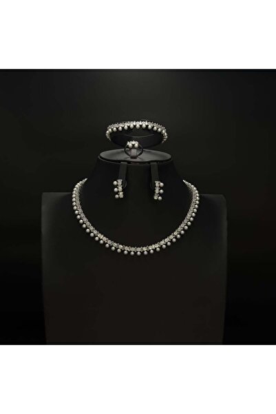 Generic طقم زيركون نسائي أنيق – تصميم راقٍ لإطلالة مميزة - RN-013