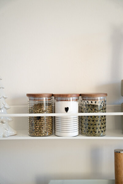 Dekorzdükkan طقم توابل زجاجي من البوروسيليكات مكون من 3 قطع بغطاء مفرغ من الأ...