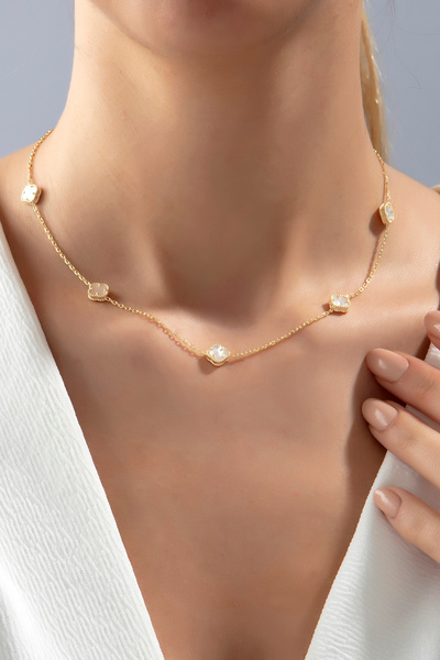 SARIASLAN Taşlı Dört Yaprak Yonca 925 Ayar Gümüş Kolye Altın Rengi