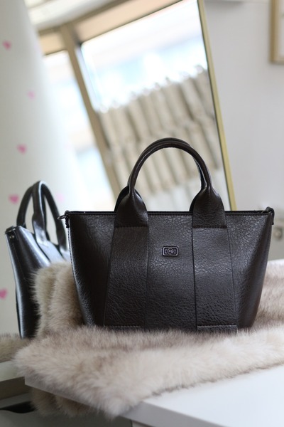 Moom Bag Women's Bitter Brown Oversized Strap Shoulder Bag