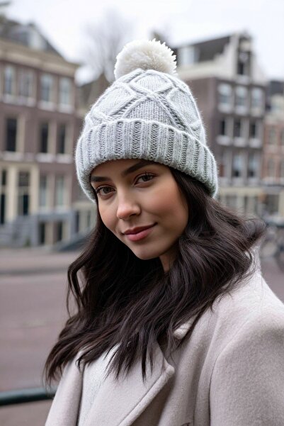 LAGRANZE Women's Soft Textured Pompom Winter Knitted Beanie