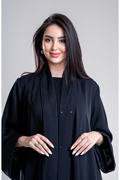 Al Afnan Boutique عبايه من قماش الكريب الملكي بقصه مميزه وتقفيله الأزرار الخاصه