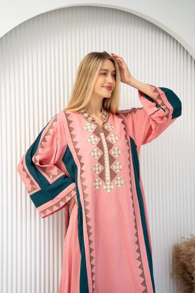 AFandina Luxurious linen jalabiya with a comfortable fit and distinctive embr...