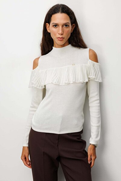 ON Omzu Açık Tül Detaylı Triko Kazak