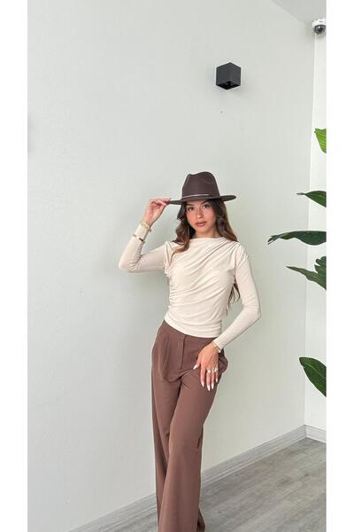 AY TEKSTİL Kadın Büzgü Detaylı Sandy Bluz