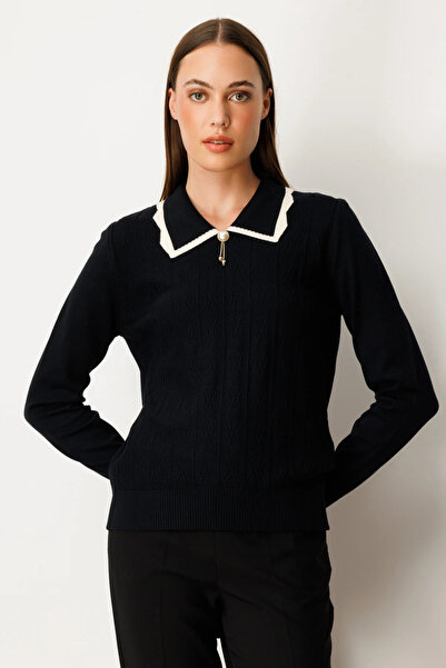On Fashion On Shirt Collar Accessory Detailed Knitwear Sweater