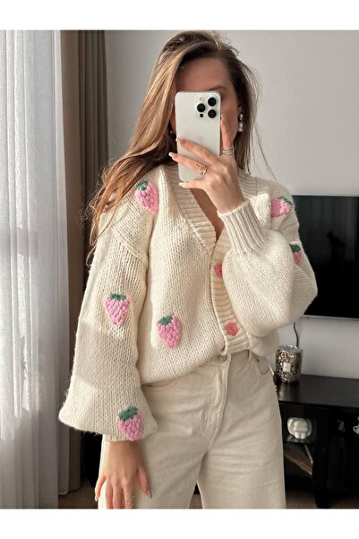 Lavanta Tekstil Strawberry Detailed Wool Knit Cardigan