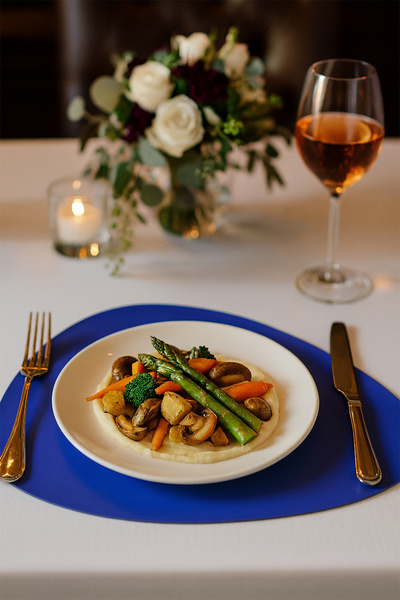 Morika Hotel & Home Textile طقم خدمة أمريكي من الجلد الصناعي مكون من 6 قطع من...