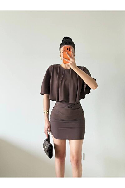 Miss Beyoğlu Kadın Sandy Kumaş Üst Pelerin Detaylı Şık Mini Elbise