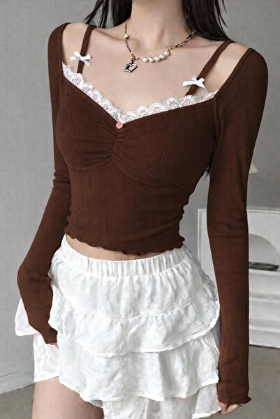 İsra Ayyıldız Moonstar Collection Pinterest Madonna yaka dantelli rose askı d...