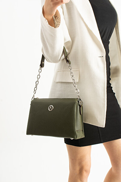 Crazy Women's Chain Strap Shoulder & Crossbody Bag – Multi-Pocket, Secure Design, Stylish