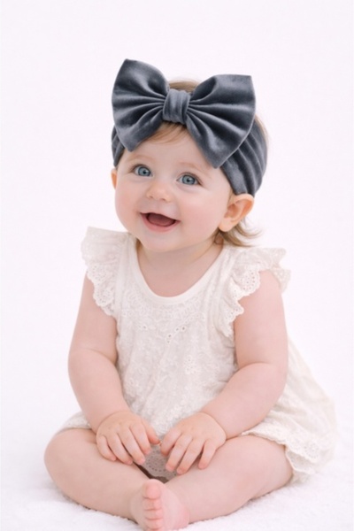 Superbaby Bentita gri lata din catifea cu funda