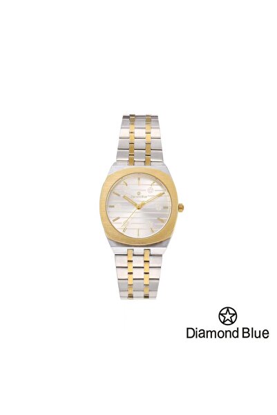 Diamond Blue ساعة نسائية، سور فضي وذهبي، وصحن أبيض.
