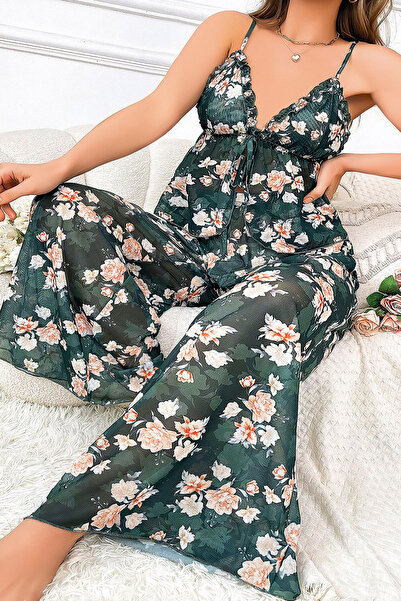 Viselya Beyaz Çiçekli Büyük Beden Yazlık Pijama Takımı