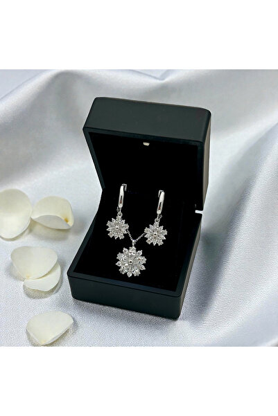LOTUS JW Işıklı Kutulu Mulan Çiçeği Gümüş Kolye & Küpe Seti | 925 Ayar Gümüş Set