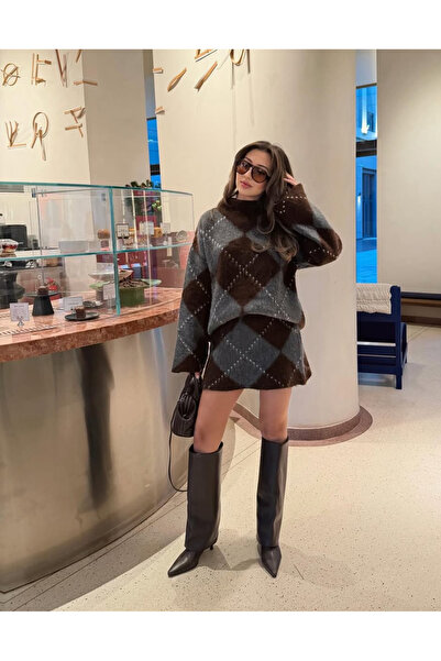 NURCAN KESKİN STORE طقم سترة وتنورة منقوشة بنمط البقلاوة من فومي كارادي