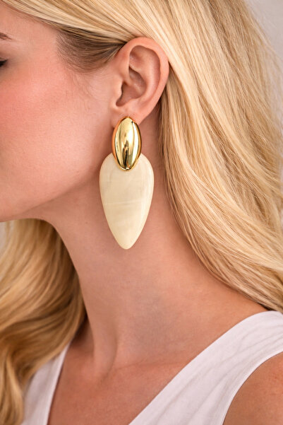 Lovecharm Gold Detailed Cream Drop Shape Earrings |   Stylish Women's Earrings