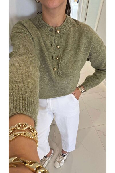 BİRCANÇİL Jelly Light Green Gold Button Detailed Knitwear
