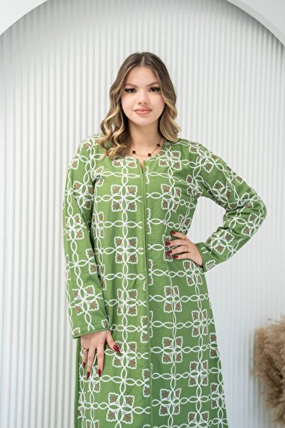 AFandina Luxurious jalabiya with embroidered details and featuring delicate e...