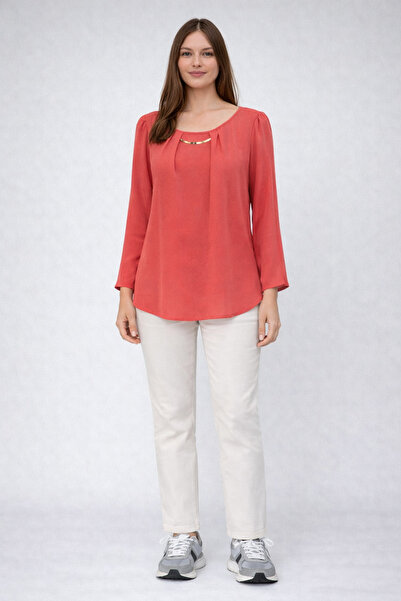 Ekol Pleated Blouse with Buckle Collar