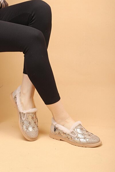 layki حذاء سيلارو شتوي كاجوال منقوش باللون البيج مع فرو من الداخل