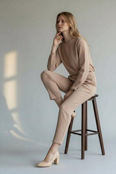 Modayak Elegant Cream Leather High Square Heel Pointed Toe Heel Shoes