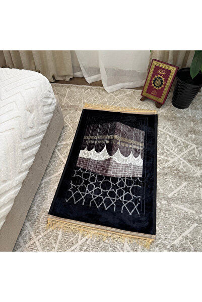 Segadty سجادة صلاة بتصميم تجمع بين الجمال الروحاني والراحة العملية باللون الأسود مقاس 70x110