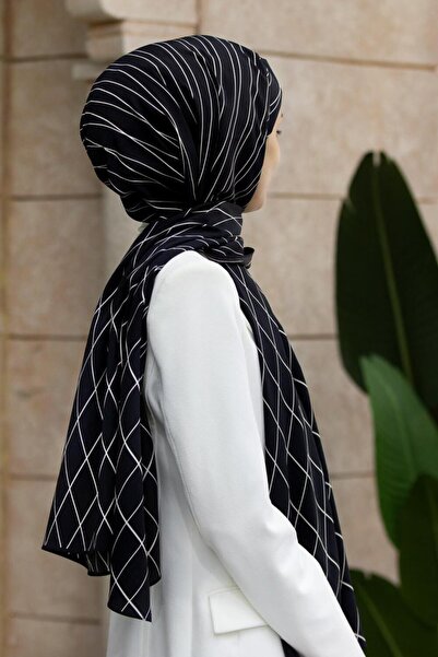 Vissona Luxurious Medina Silk Geometric Patterned Black Colored 75X195 Withou...