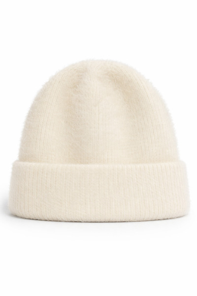 Butik Krem Kadın Yumuşacık Akrilik Kumaş Saçaklı Tüylü Bere – Sıcak Tutucu Kışlık Şapka