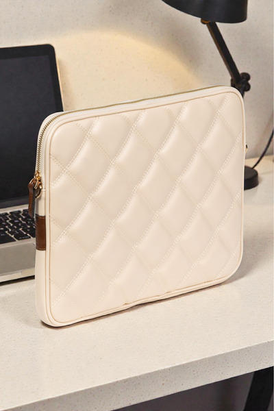 deridense Quilted Laptop Case 15.6 & 16 Inch Beige