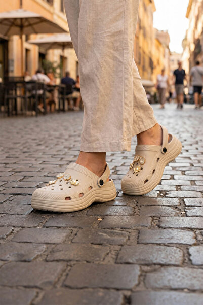 GEZER صنادل نسائية صيفية من إيفا مناسبة للأرضيات الرطبة والحديقة المنزلية والحمام وحمام السباحة