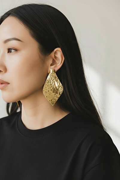 Alyas Aksesuar أقراط كبيرة الحجم من سلسلة VIP باللون الذهبي