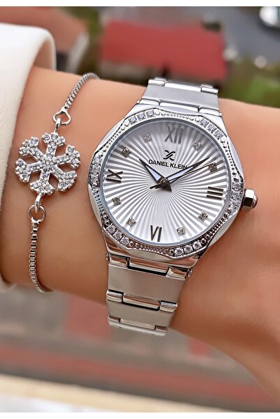 Daniel Klein Gümüş Renk 2 Yıl Garantili Kadın Kol Saati - Bileklik Hediyeli