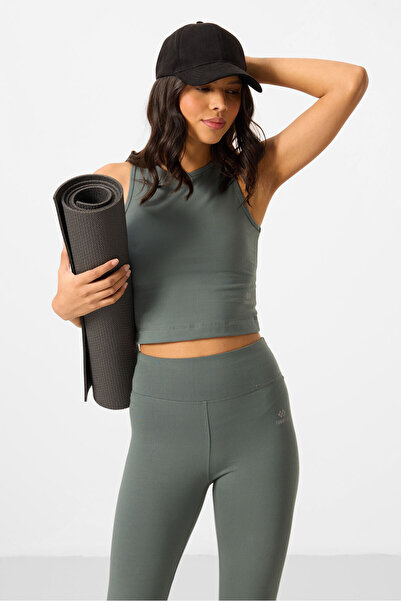 TOMMY LIFE Çağla Yüksek Bel Kapri-Crop Atlet Slim Fit Kadın Tayt Takım - 95284
