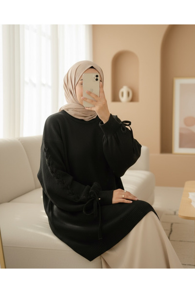 HİJABAYA Πλεκτό πουλόβερ με στρογγυλό λαιμό και λεπτομέρεια πλεξίματος