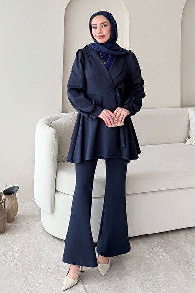 Tesettür Diyarı طقم حجاب نسائي شتوي من قماش السكوبا مع ربطة عنق - أزرق داكن