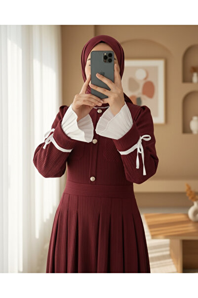 Modamorfo فستان أومزو حشوة كتف بأكمام طويلة وتفاصيل أزرار وجيوب مطوية - لون أحمر داكن