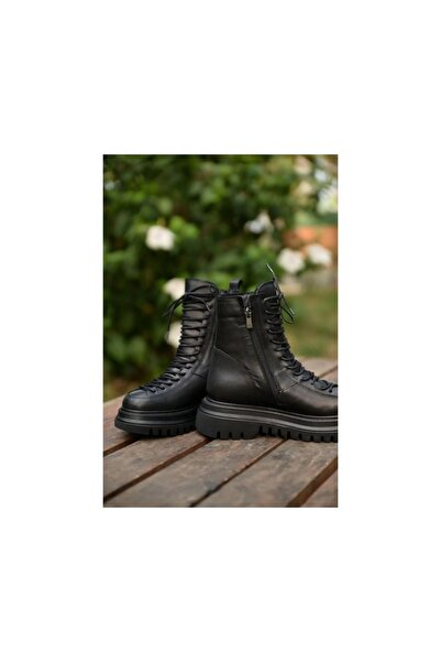 Mammamia Hakiki Deri Ortopedik Postal Bağcıklı Kadın Bot 4450