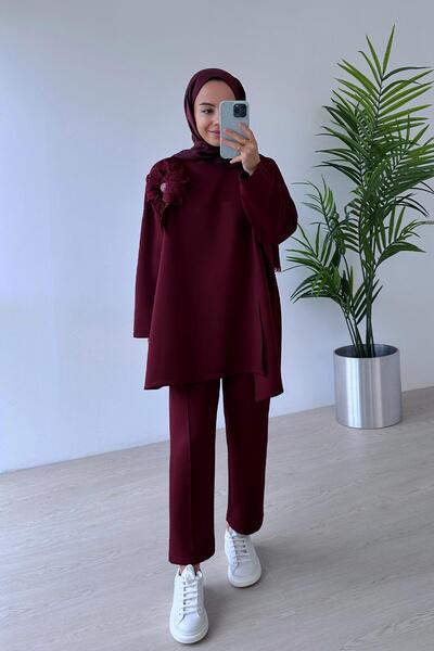 Ka Hijab بدلة غوص بقصة غير متماثلة مزينة بالزهور - أحمر كلاريت