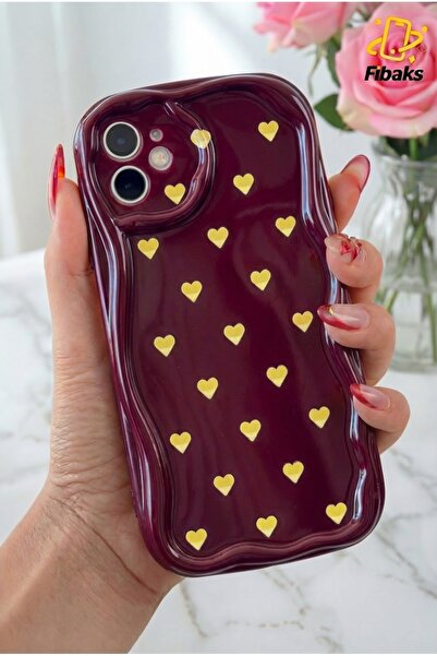 Fibaks Apple iPhone 11 Kılıf Kamera Korumalı Dalga Kenarlı Minik Sarı Kalp Desenli Bordo Silikon Kapak
