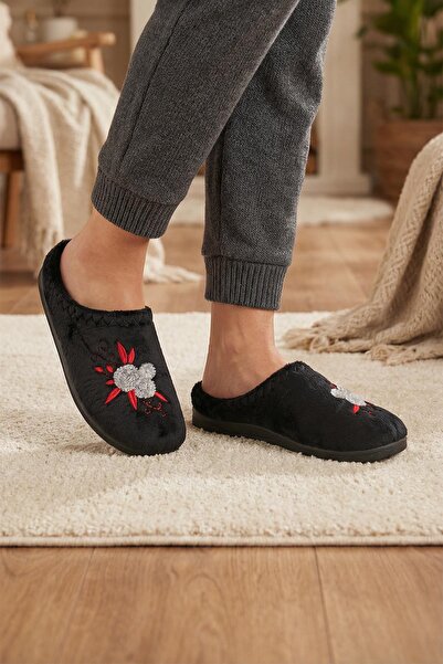 GEZER Women's Winter Pu Comfortable Sole Embroidered Design Home Garden Slippers