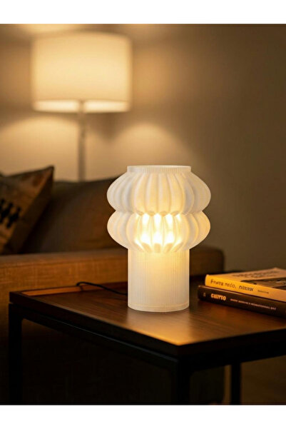 Llama Workshop Lyra Masa Lambası – Modern Dekoratif Tasarım