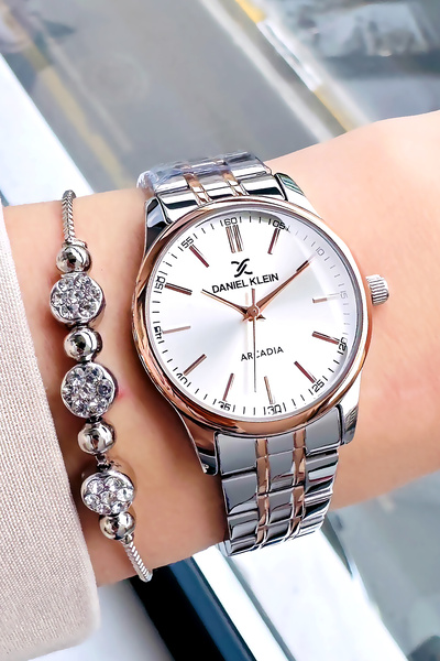 Daniel Klein ساعة يد نسائية كلاسيكية مقاومة للماء باللون الفضي الوردي وسوار هدية من الفولاذ DKBY2033C5