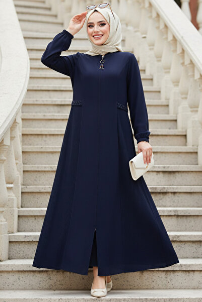 Neva Style حجاب Ferace باللون الأزرق الداكن مع تفاصيل الطية 45289L