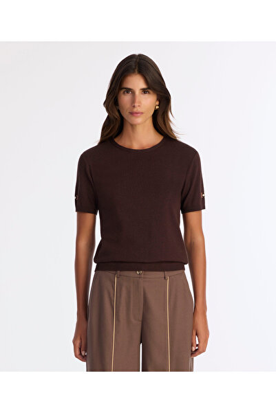 Yargıcı Nakış Detaylı Triko