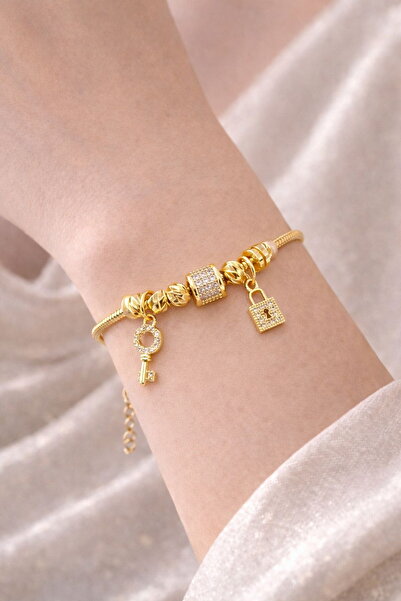 DEMOKAN سوار دوريكا ستيل نسائي مزود بمفتاح قفل ذهبي مزين بالزركون