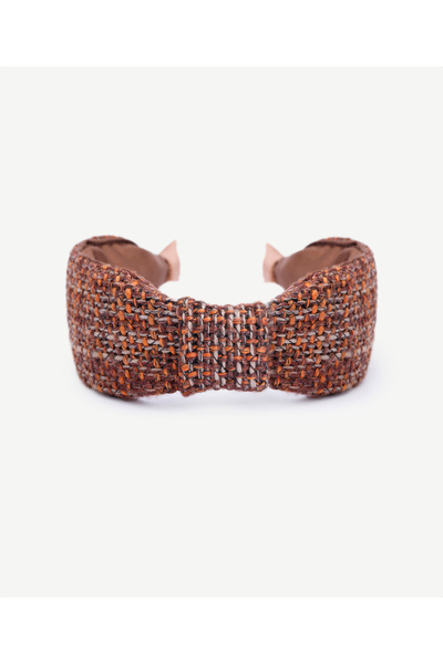 Yargıcı تاج من التويد بتفاصيل عقدة