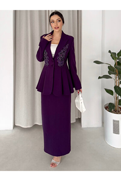 VUNTAL Διπλό κοστούμι με κεντημένο στο χέρι βλέιζερ και φούστα